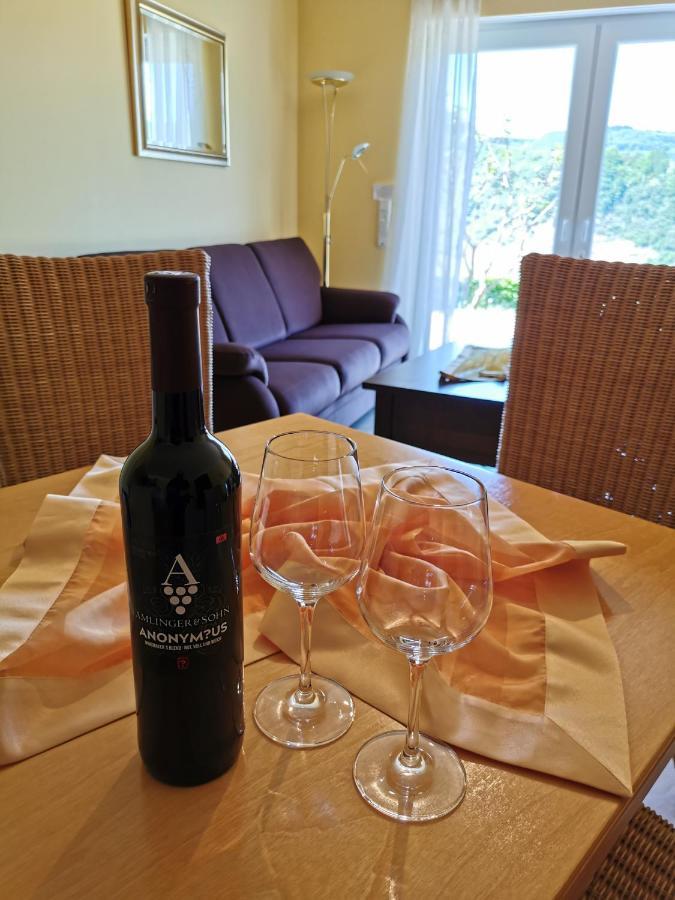 דירות Neef Weingut Amlinger&Sohn מראה חיצוני תמונה
